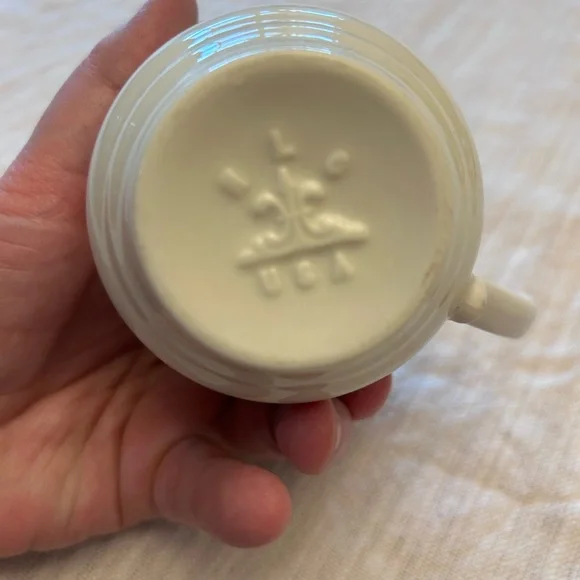 Vintage Homer Laughlin teacup, saucer, and creamer set, Pink Violets pattern - Picture 12 of 12